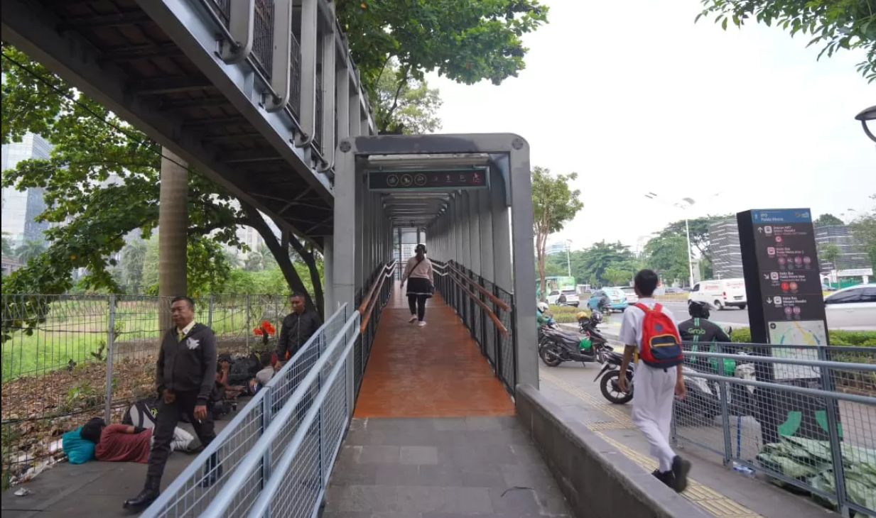 Biaya Perbaikan JPO Polda Metro Rp3,5 Miliar