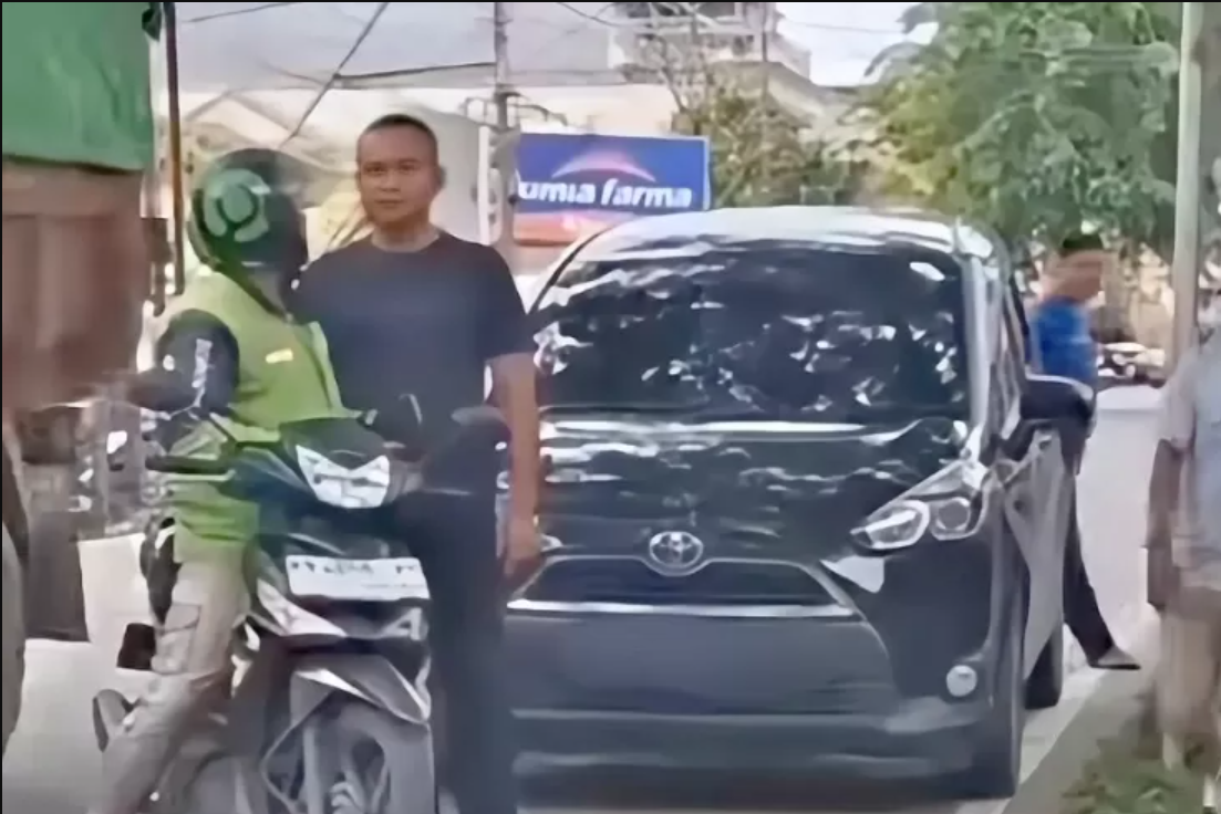 TNI Pukul Ojol