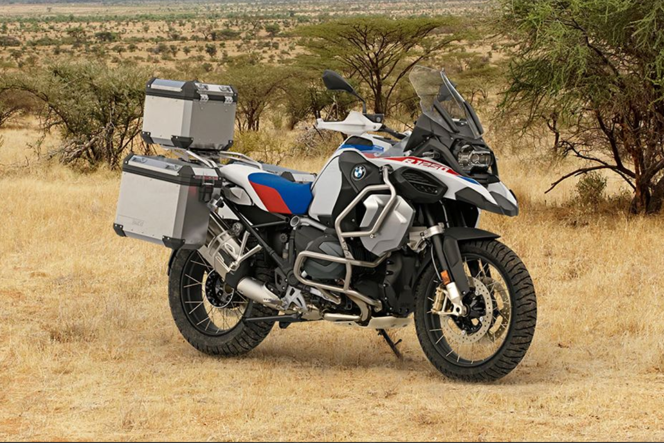 Motor Touring Terbaik untuk Perjalanan Jauh dan Petualangan